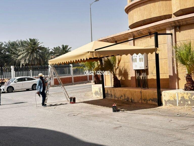 مظلات جلسات خارجية في جدة: حلول ظل أنيقة وعملية 2025